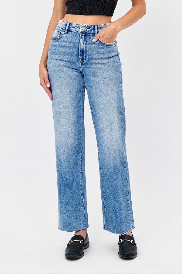 Medium Light Clean 32" Inseam Wide Straight
