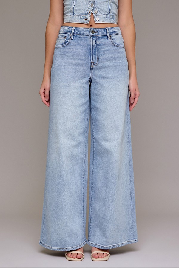 Light Wash 32" Inseam High Waist Super Wide Pants