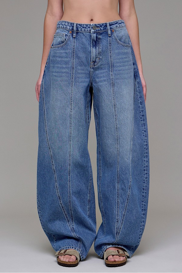 Medium Dark Pintuck Barrel Jean